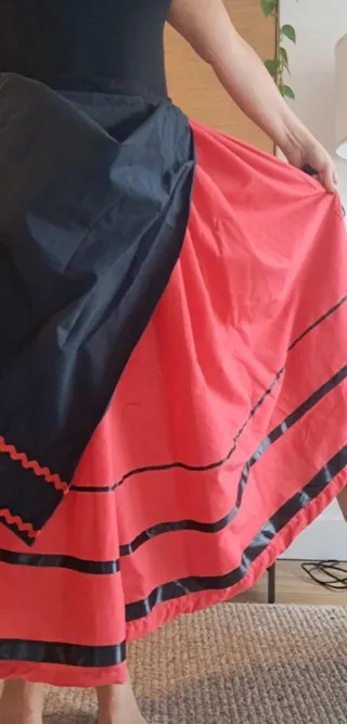 Gonna rossa 84 cm, piñorra, mercau, neska, pospolin