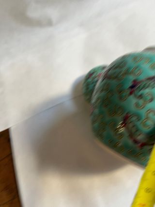 Tibor chino verde con flores