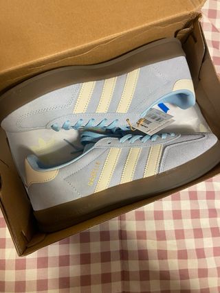 Adidas Gazelle Azul y Beige