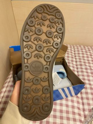 Adidas Gazelle Azul y Beige