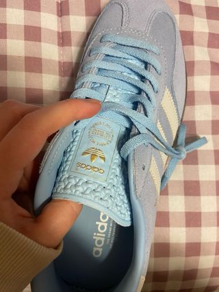 Adidas Gazelle Azul y Beige