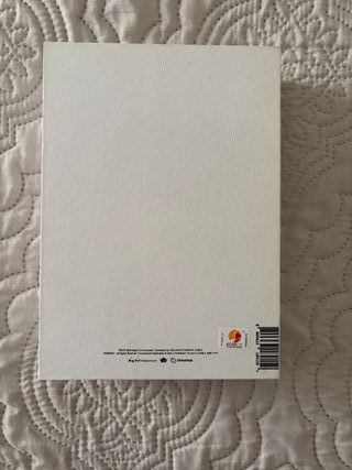 Álbum BTS BE Deluxe Edition.