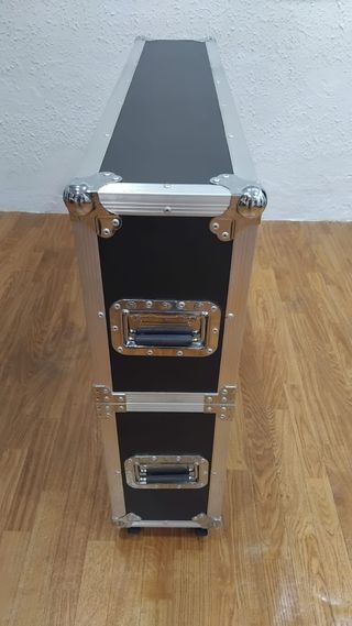 Flight Case para pantallas de 45"