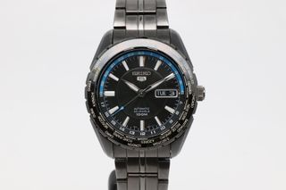 Seiko 5 World Timer SNZG57K Reloj Automático