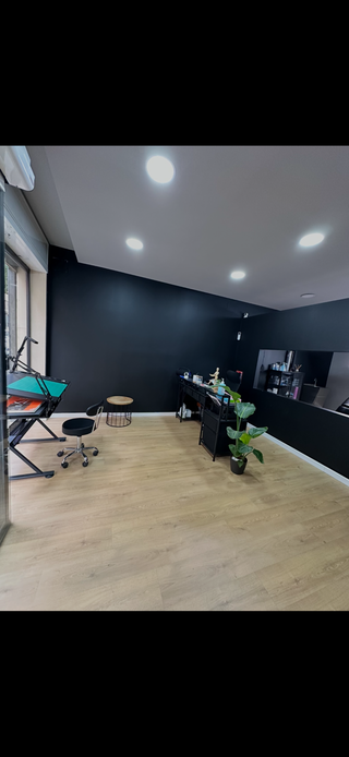 Alquiler cabina tatuaje/estética en estudio