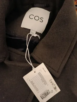 Abrigo COS Lana Cruzado Oversize Verde Oliva