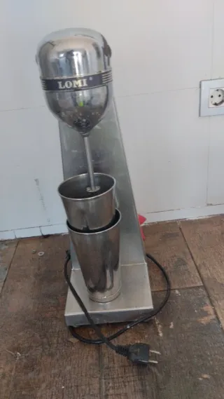 Batidora Lomi de acero inoxidable