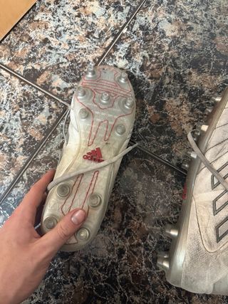 Botas de fútbol Adidas y nike Talla 40,5 i 41
