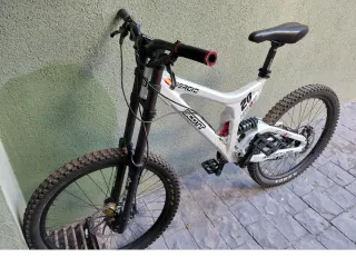 Bicicleta Descenso Scott Nitrous