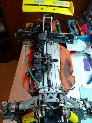 Coche RC Nitro Escala 1 /8 para piezas