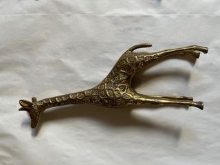 Figuras de jirafas decorativas de latón