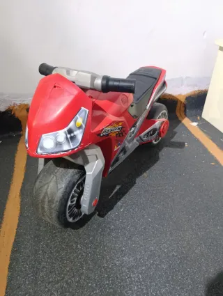 Moto de juguete para niños