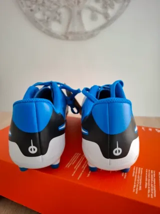 Botas Nike modelo Legend 10 Academy