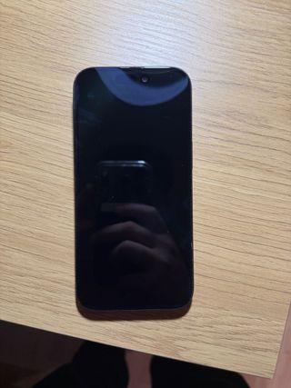 iPhone 15 Negro/Azul Marino