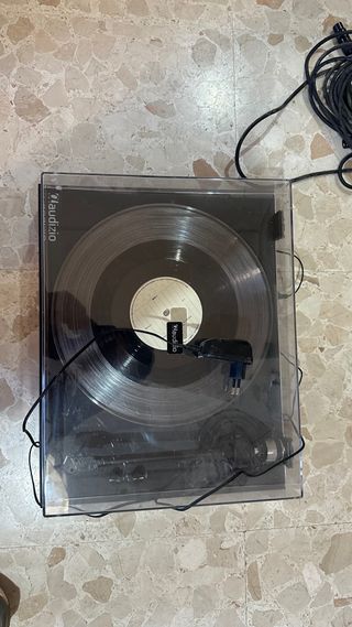 Mesa de Mezclas Behringer VMX1000 + Vinilo+ Altavo