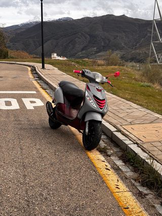 Piaggio Zip 2t moderna