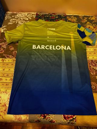 Camiseta Hoka Maratón Barcelona Talla M