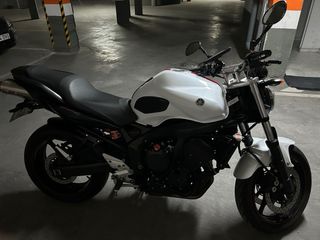 Yamaha FZ6 S2 Blanca
