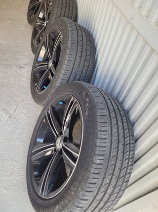 Llantas con neumáticos Volkswagen