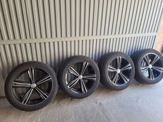 Llantas con neumáticos Volkswagen