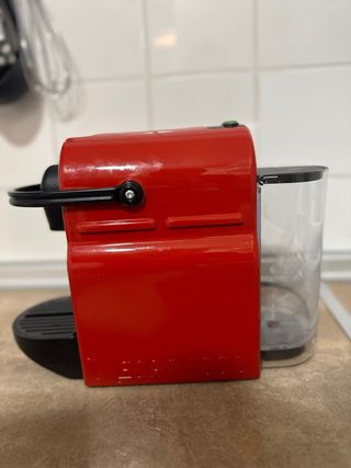 Cafetera Nespresso Krups Roja