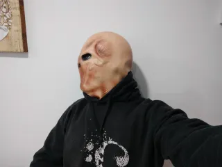 Máscara latex inspirado en Silencio doctor who