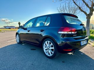 Volkswagen Golf VI Negro