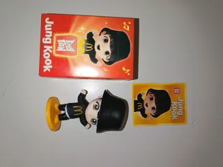 Figura TinyTAN V, RM y Jungkook