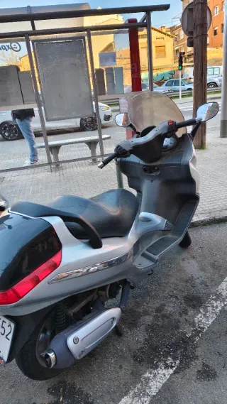 Piaggio X8 125 Plata