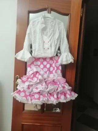 Traje Flamenca 2 piezas, Falda Lunares y Blusa