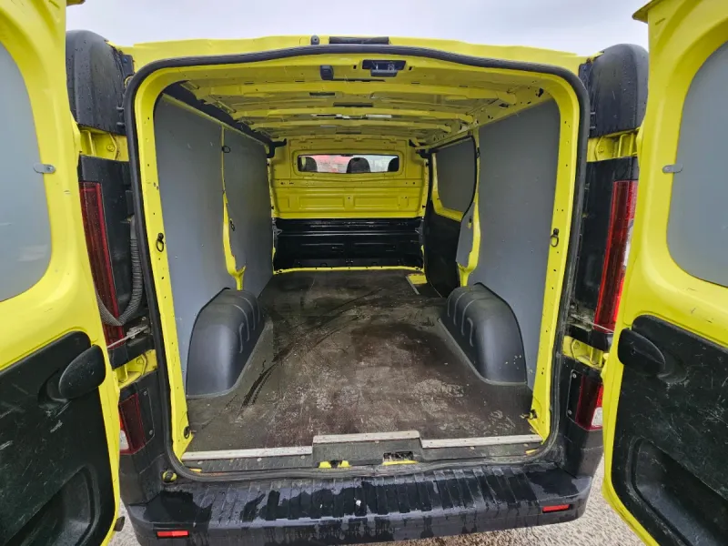 Renault Trafic 2020, foto 11