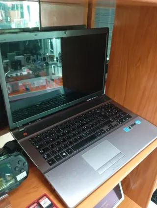 Portátil Samsung 22" Negro/Plateado