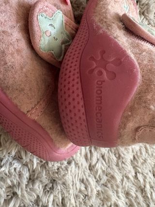 Zapatillas casa Biomecanic niña rosa