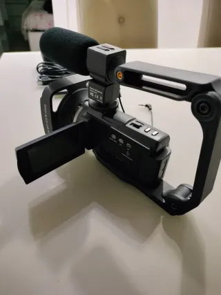 Videocamera 4K con Gimbal - Come Nuova