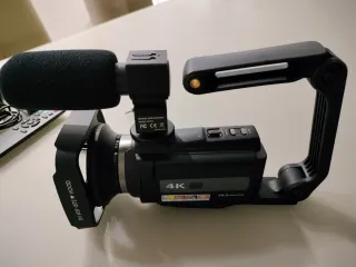 Videocamera 4K con Gimbal - Come Nuova