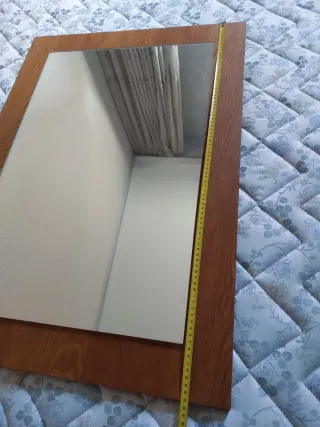 Espejo de madera y cristal