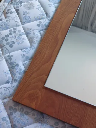 Espejo de madera y cristal