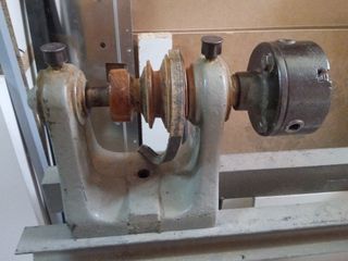 Torno de madera antiguo