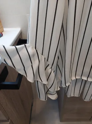 Blusa Almatrichi Rayas Blancas y Negras Talla S