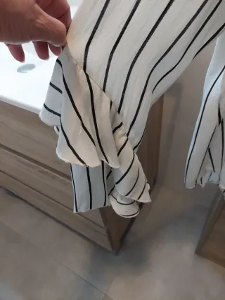 Blusa Almatrichi Rayas Blancas y Negras Talla S