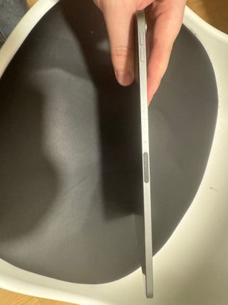 iPad Air 5 (Chip M1) 64GB - Gris Espacial - Bueno