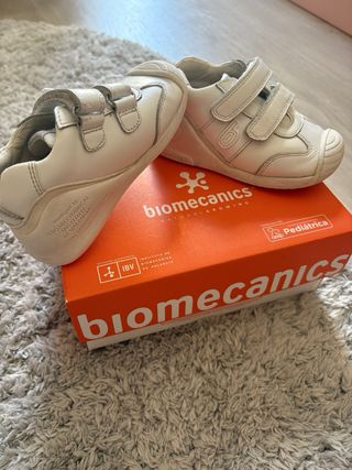 Zapatillas Biomecanics Blancas Velcro