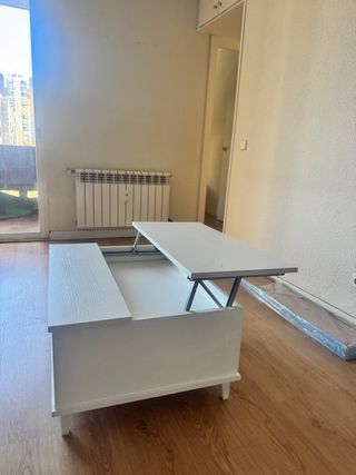 Mesa de centro elevable blanca