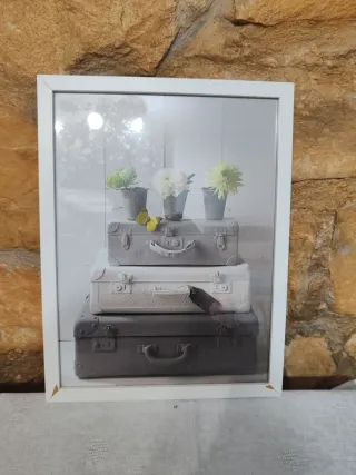 Cuadro decorativo maletas y flores