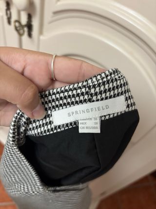 Falda cruzada con botones