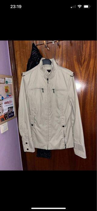 Chaqueta Zara Beige Talla M, prácticamente nueva