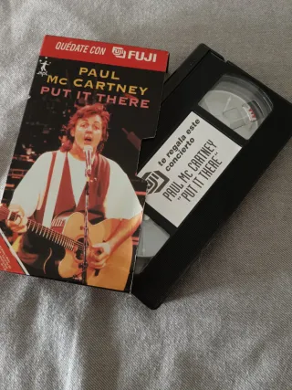 VHS Concierto Paul McCartney Put It There