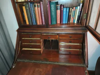Mueble Secreter Librería Madera robusta. Vintage