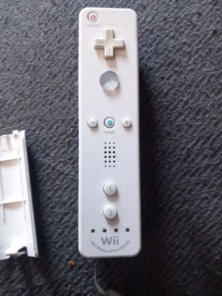 Consola Wii Negra y Roja con Mandos