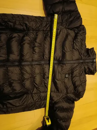 Abrigo negro calefactable